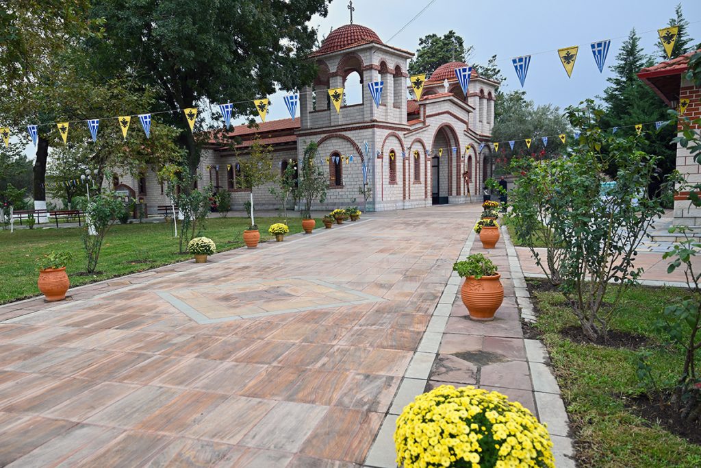 Ιερός Ναός Αγίου Αθανασίου Πολυκάστρου